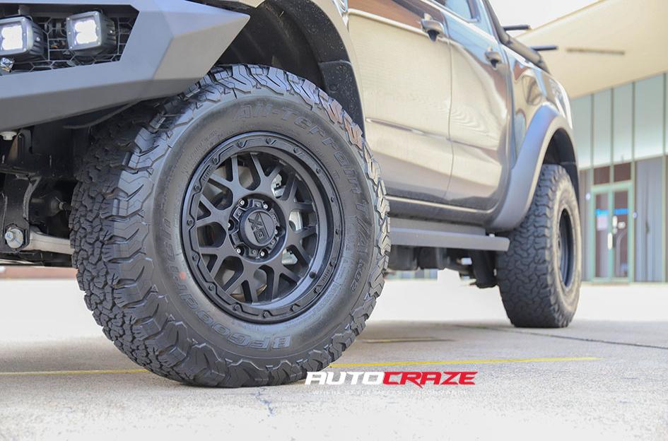 FORD RANGER RAPTOR GRENADE OR MATTE BLACK